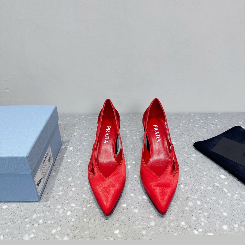 Pra*a high heels